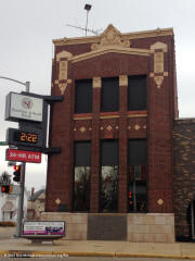 Prairie architecture in Clinton, Iowa - Iowa State Savings Bank Building 1914