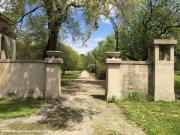 Prairie architecture - Chicago - Douglas Park - Flower Hall track gates south