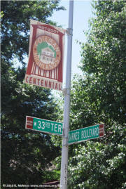 Prairie architecture in Kansas City - Coleman Highlands Historic Distric Signpost