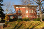 Prairie architecture in Milwaukee, WI - Robert Clossen House at 3307 No. Summit on Rick's McNees.org/flw WrightSite